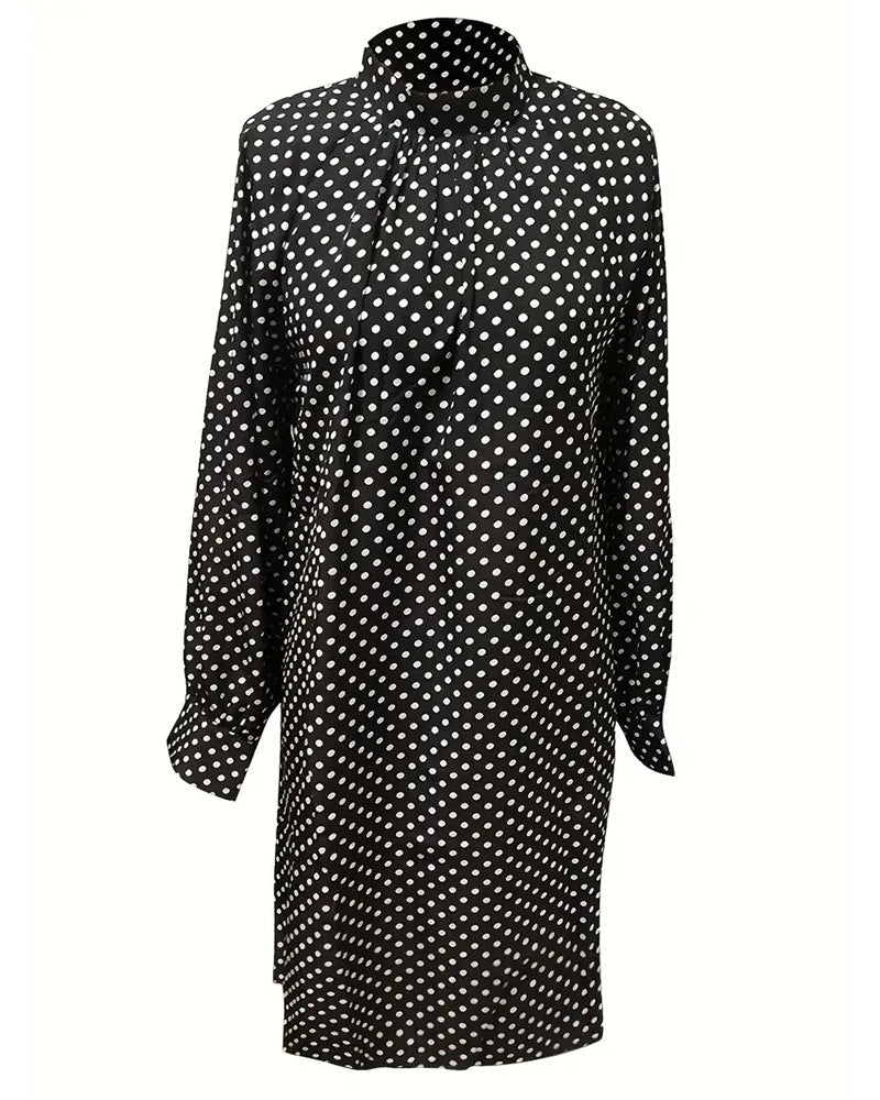 Elegant tryckt klänning med lösa ärmar