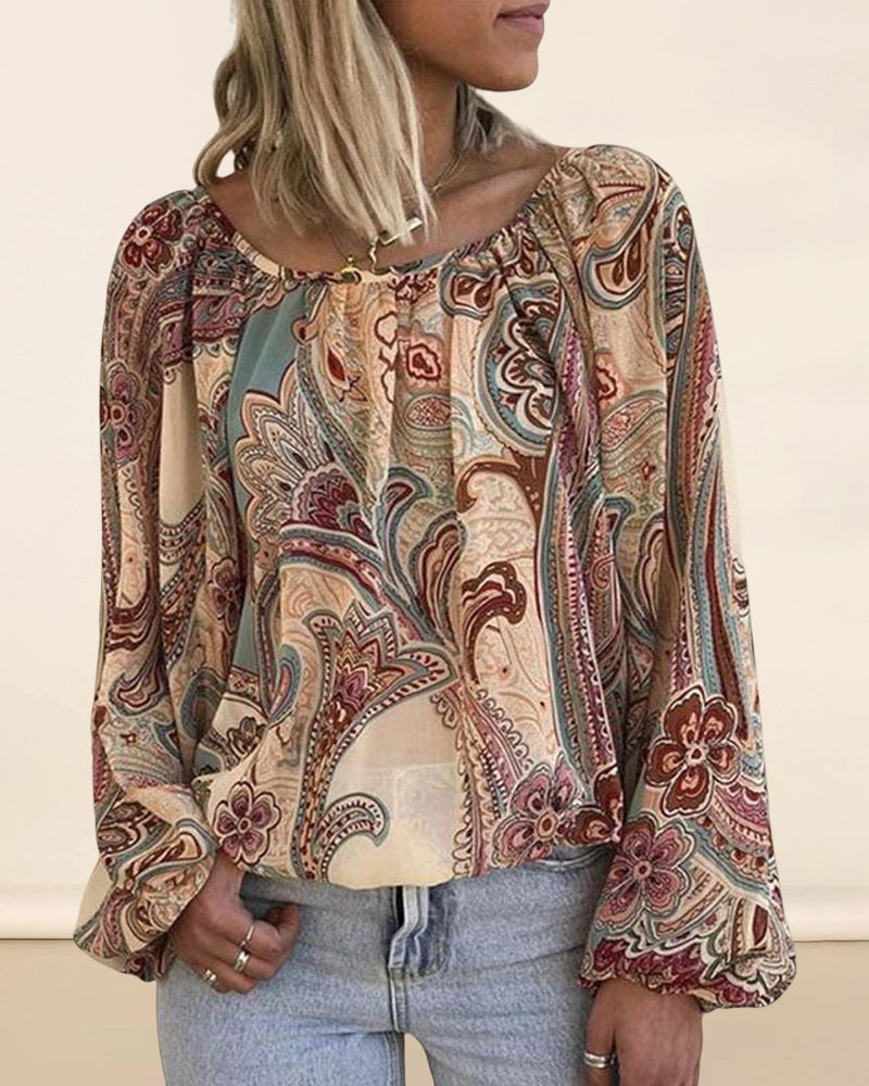 Boho blus med tryckt och lykta ärm