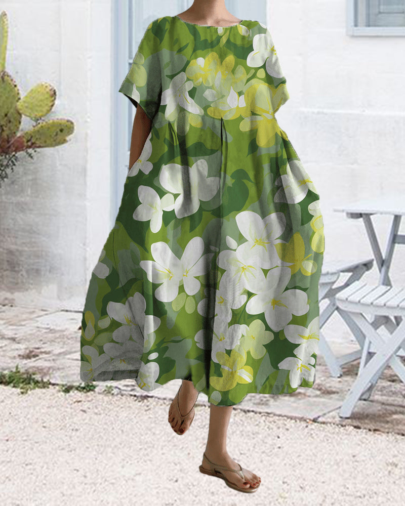 Lös kortärmad klänning med tryck