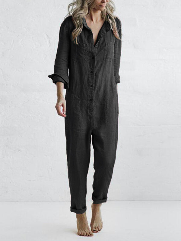 Långärmad jumpsuit med knäppning och avslappnad reversficka