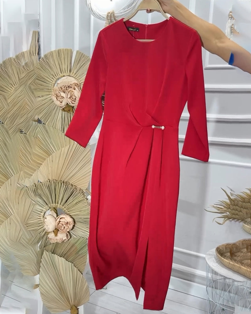 Romantisk enfärgad lång klänning med rund hals