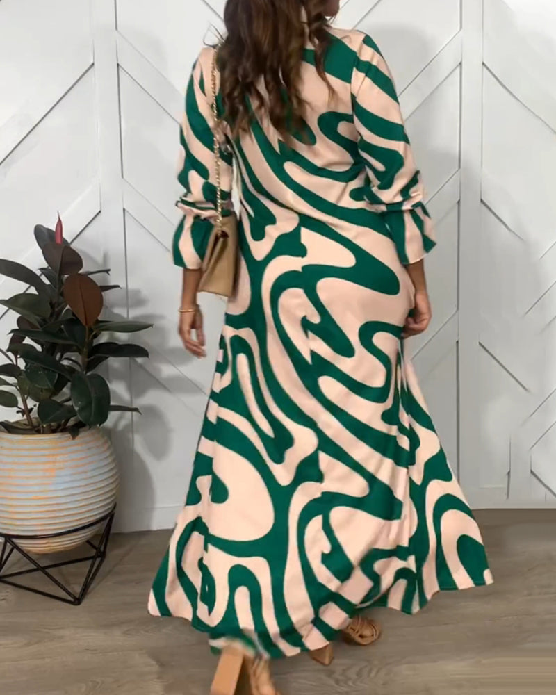 Klänning med elegans och långa ärmar