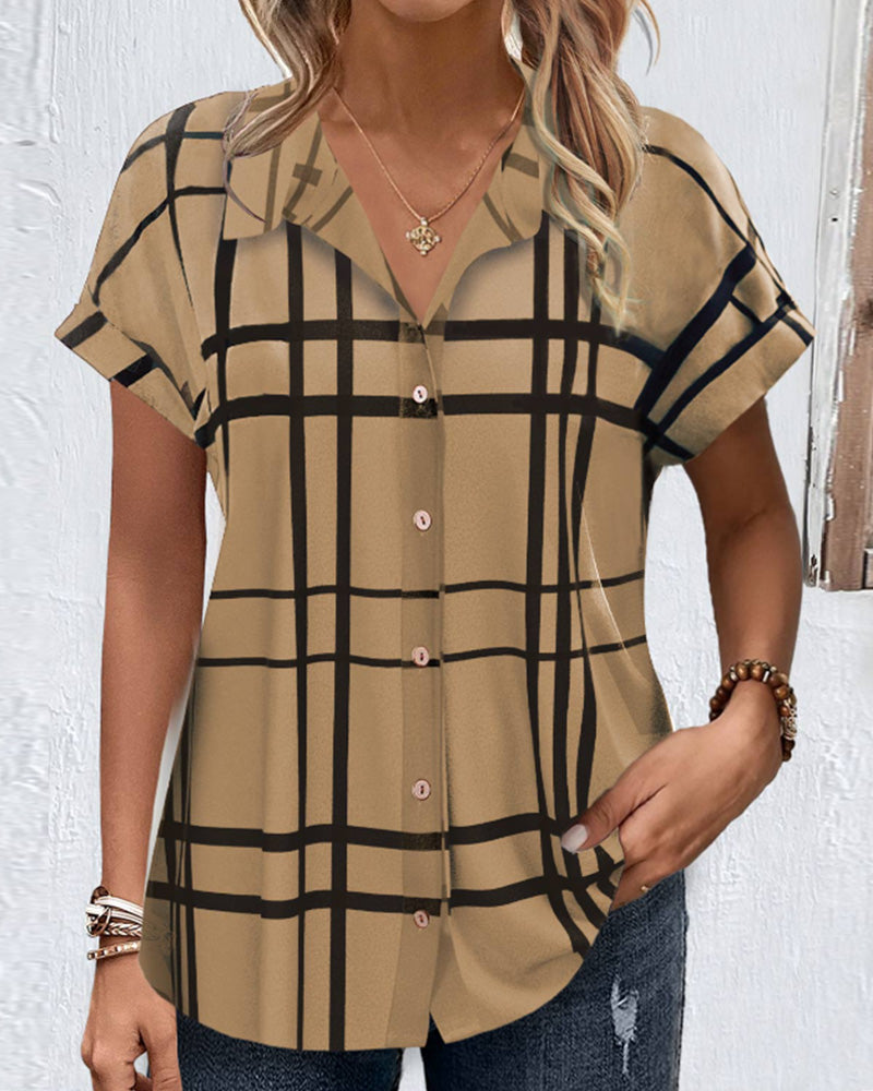 V-ringad blus med rutigt tryck