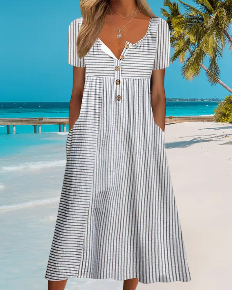 Kortärmad klänning med randigt tryck