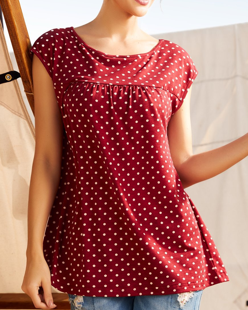 Blommig och prickig T-shirt