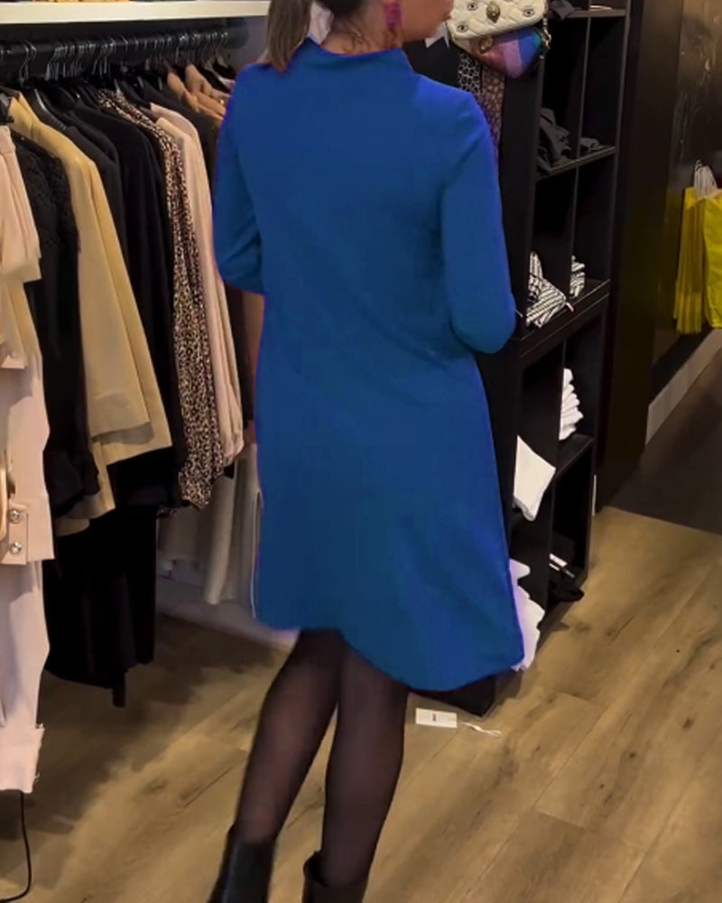 Elegant klänning med rund hals