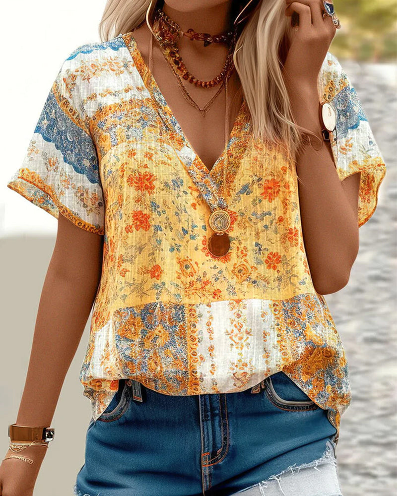 Tryckt kortärmad T-shirt med v-ringning