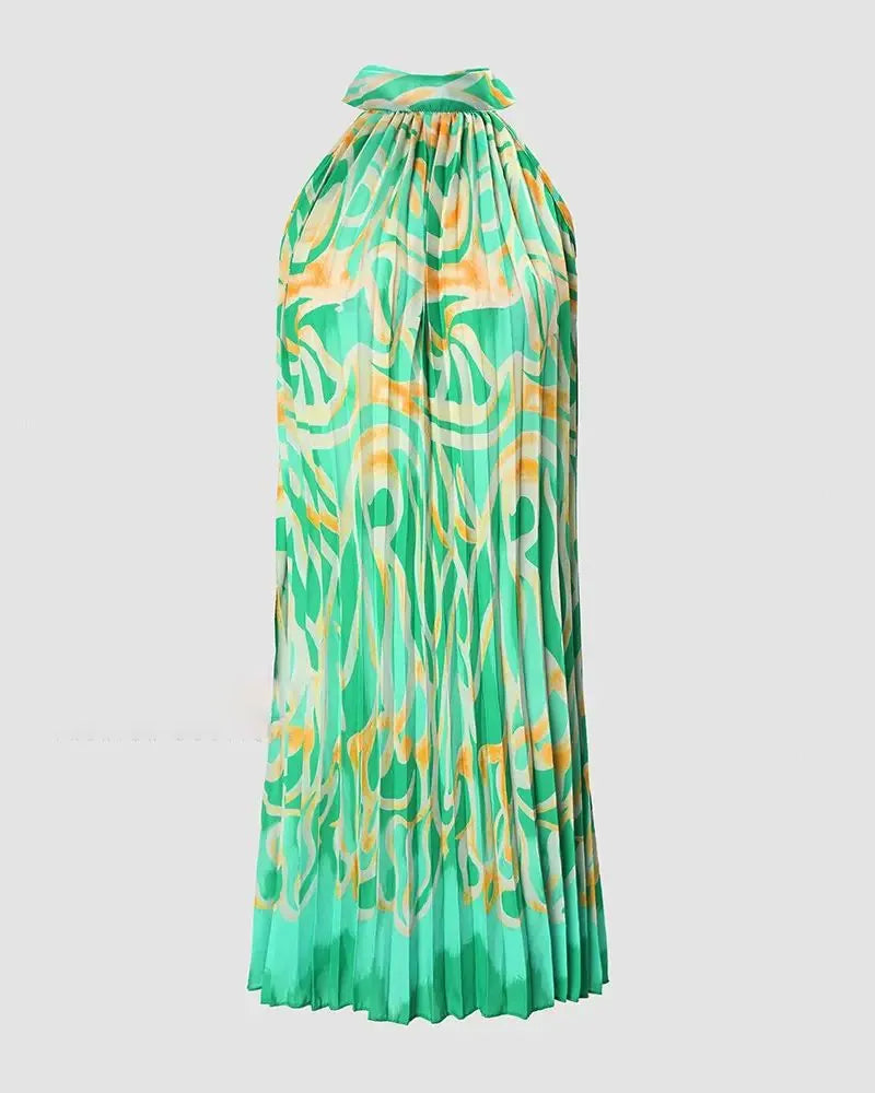 Plisserad klänning med halter neck