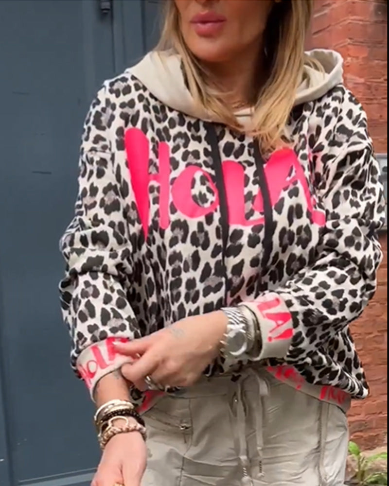 Huvtröja med leopardtryck