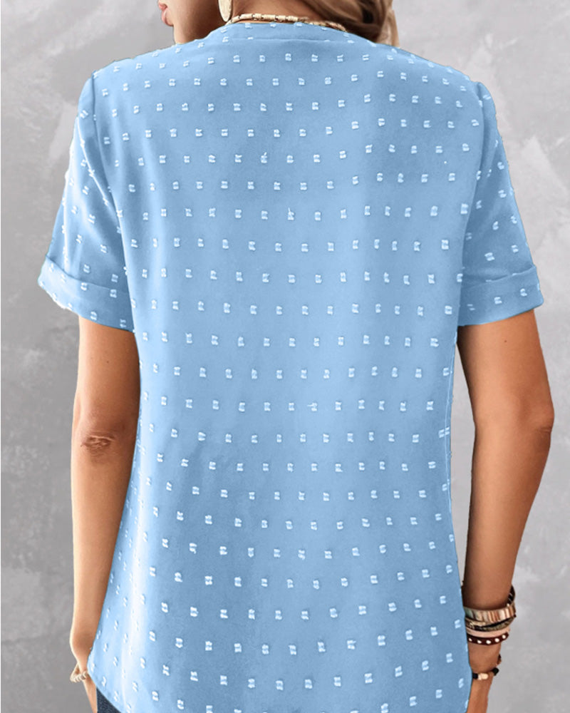 T-shirt med V-ringning och knappar
