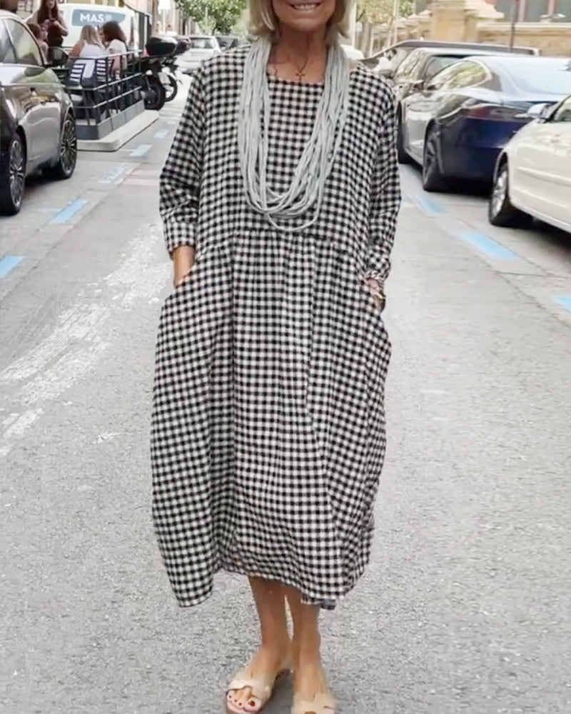 Rutigt tryck avslappnad fickklänning