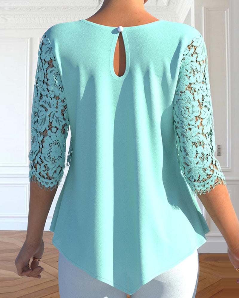 Rundhalsad spetsblus