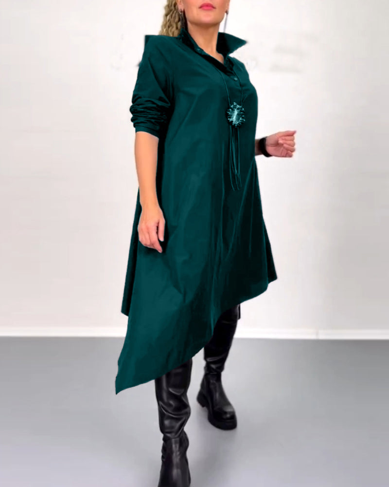 Enfärgad oregelbunden avslappnad klänning