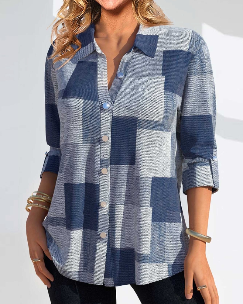 Skjorta med kontrasterande färger och pläd