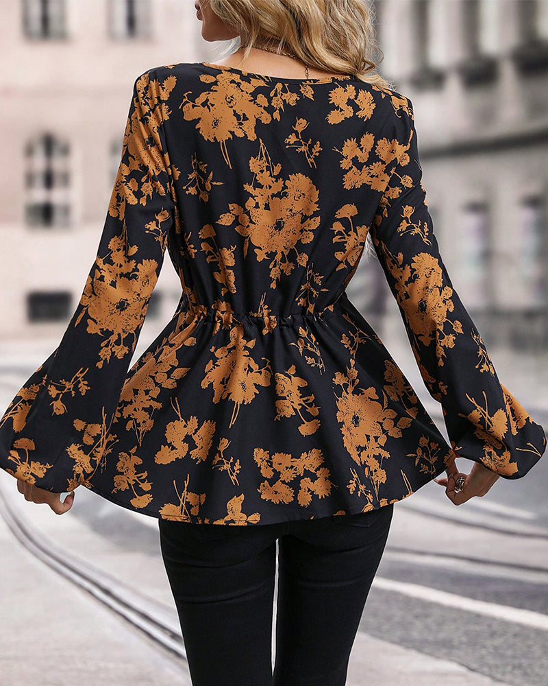 Blus med V-ringad hals i kritstreck