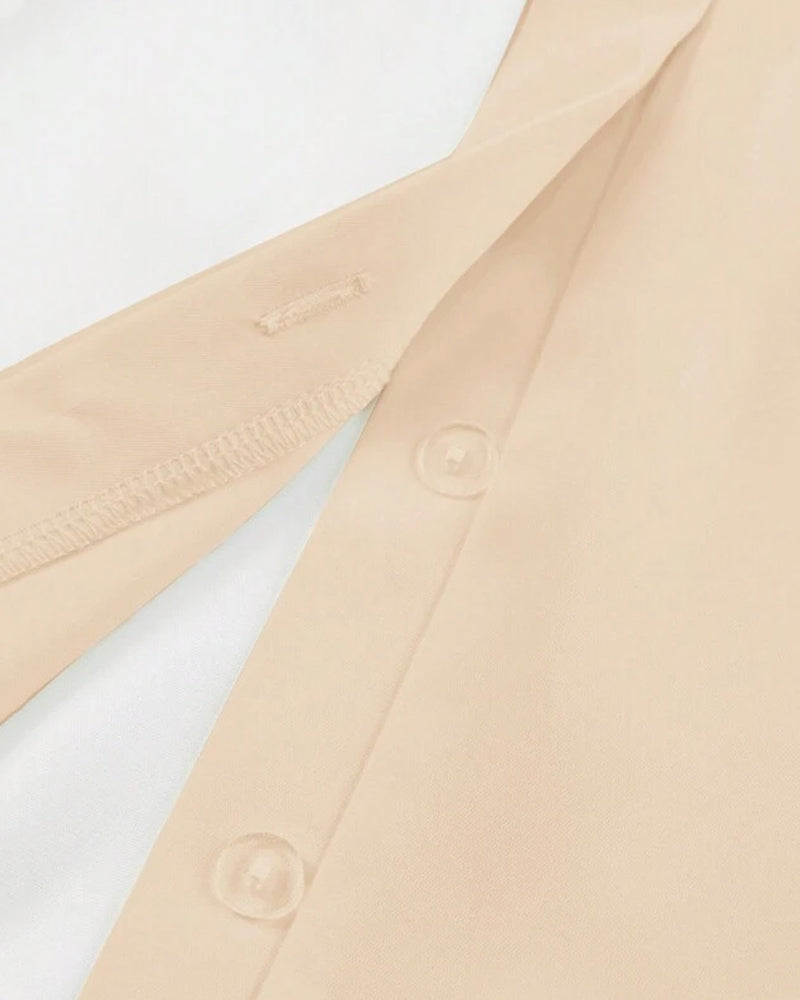 Enfärgad elegant veckad skjorta