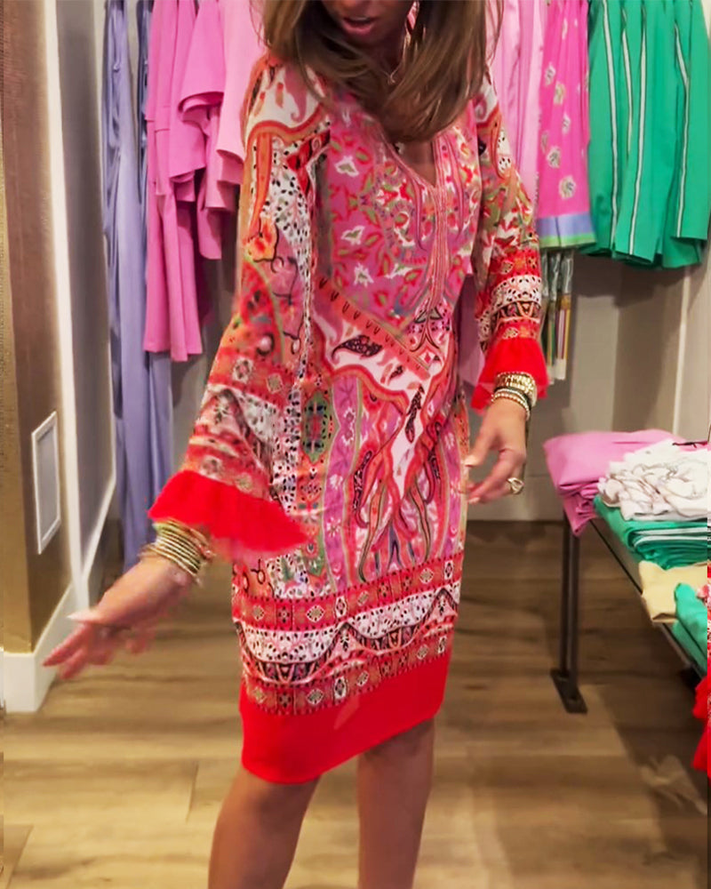 Klänning med volang ärm