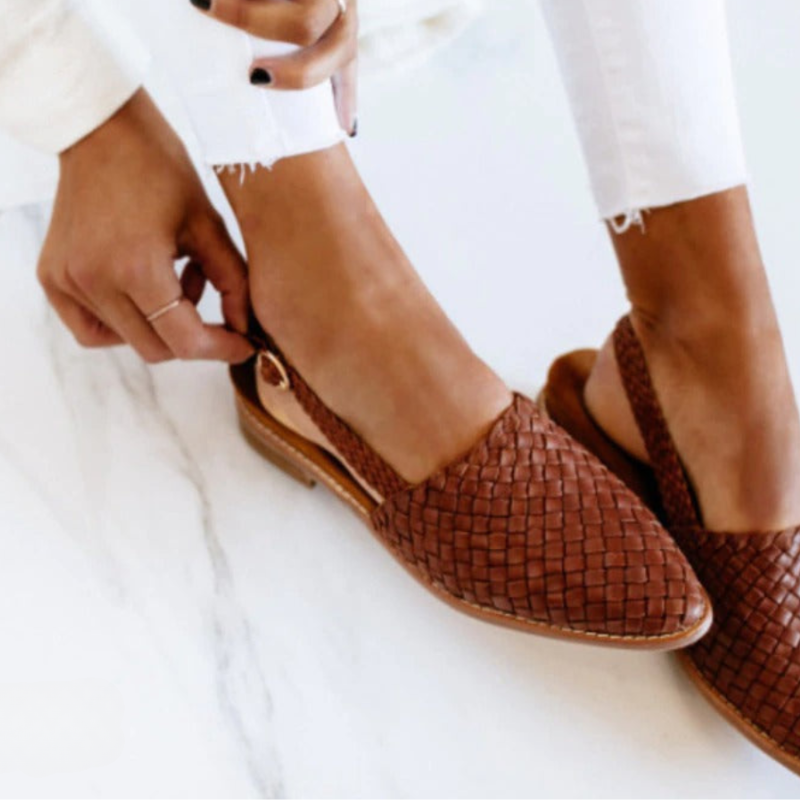Violet | Handvävda sandaler