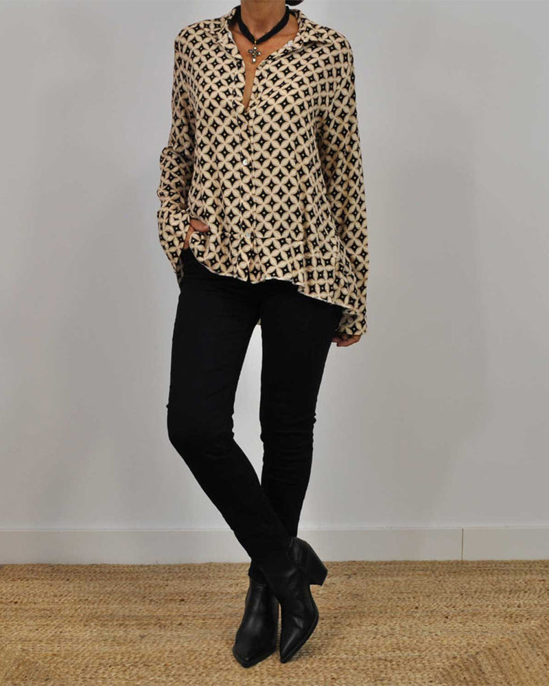 Tryckt långärmad skjorta