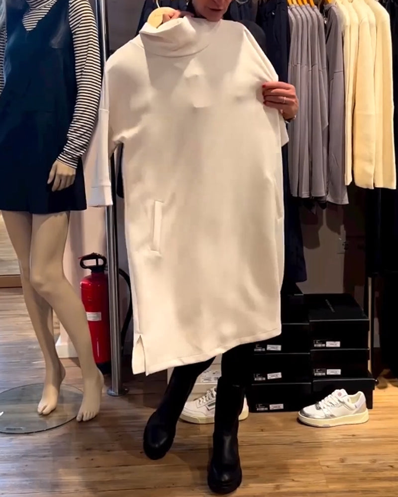 Enfärgad klänning med rund halsringning