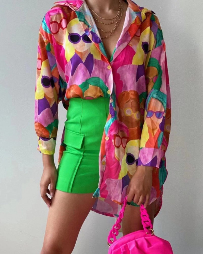 Tryckt blus med lapel och lång ärm