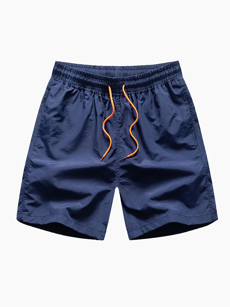 Färgad randig skjorta och badshorts