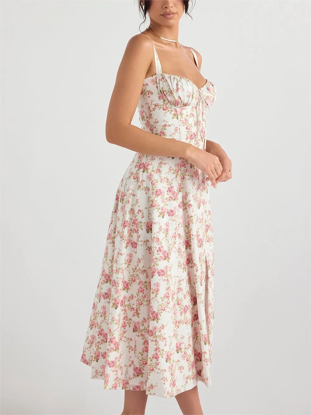 Blommig klänning med bustier som formar midjan