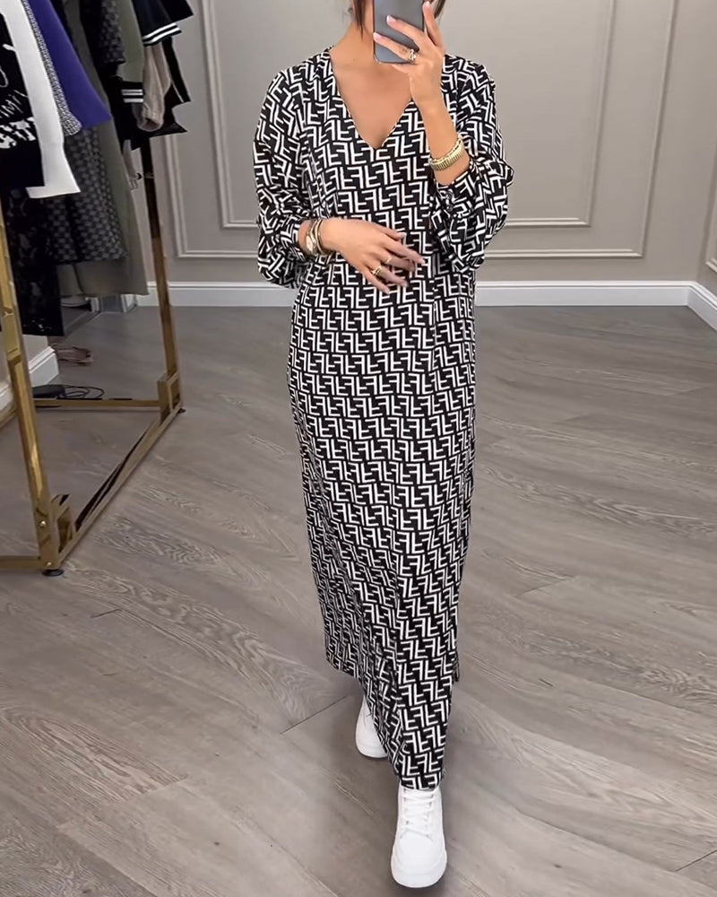 Klänning med tryckt geometriskt mönster