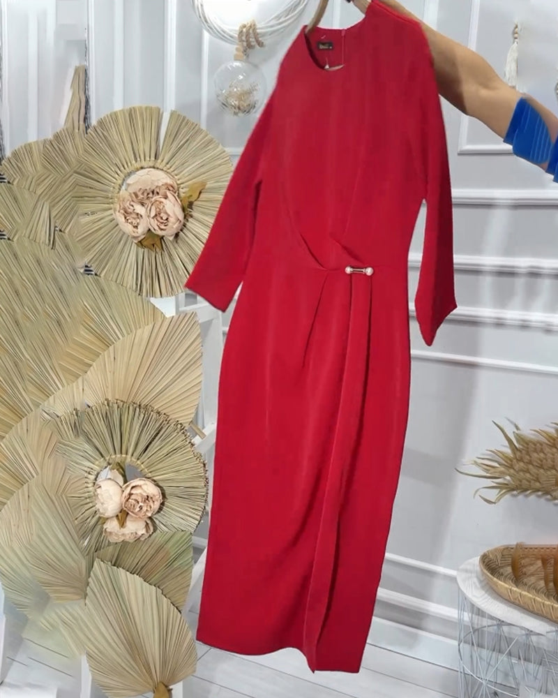 Romantisk enfärgad lång klänning med rund hals