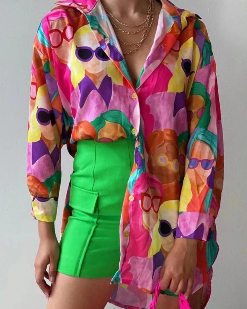 Tryckt blus med lapel och lång ärm