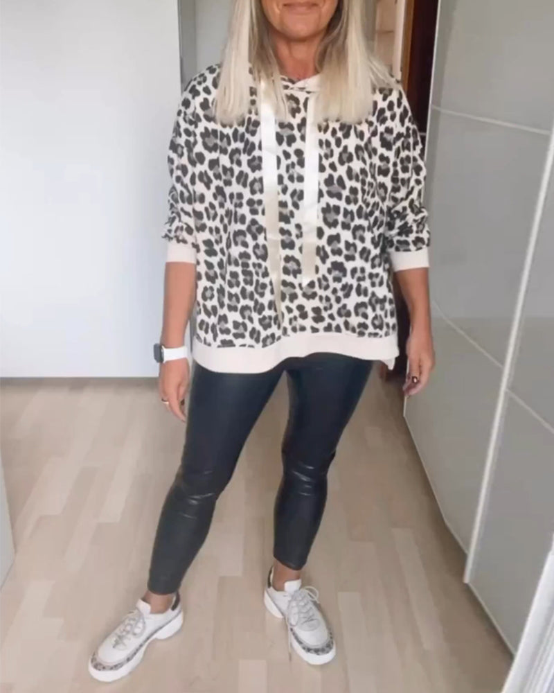 Leopard-hoodie med dragsko
