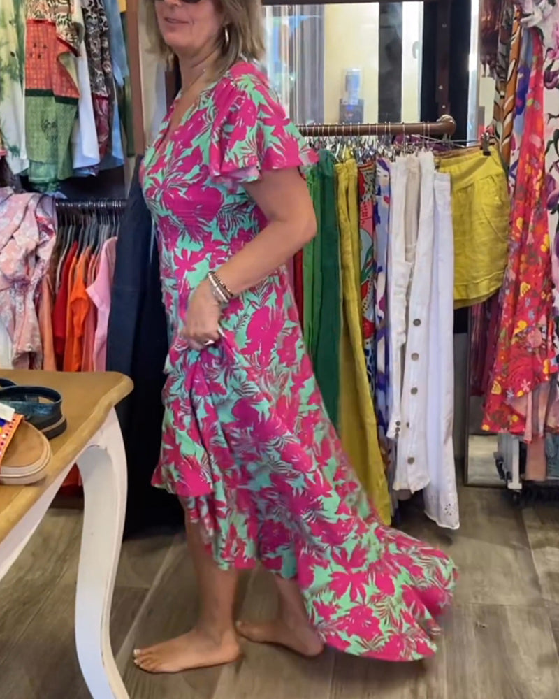 Klänning med tryck och korta ärmar