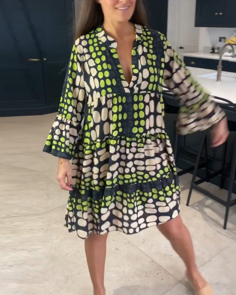 Fritidsklänning med djup v-tryck